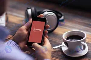 مجموعه موکاپ لایه باز آیفون برای نمایش تصاویر و رابط کاربری
